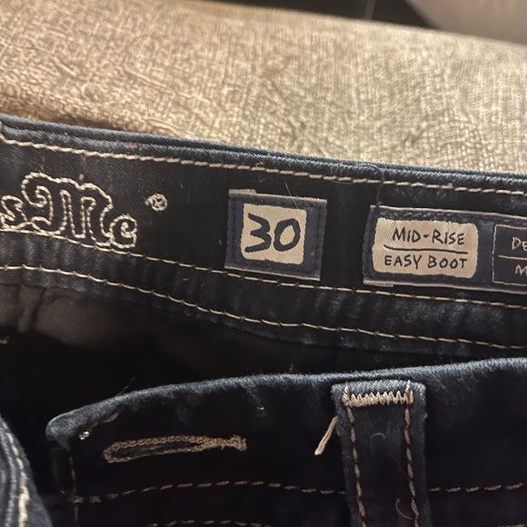 Barely worn dark blue miss me jeans - Picture 3 of 3